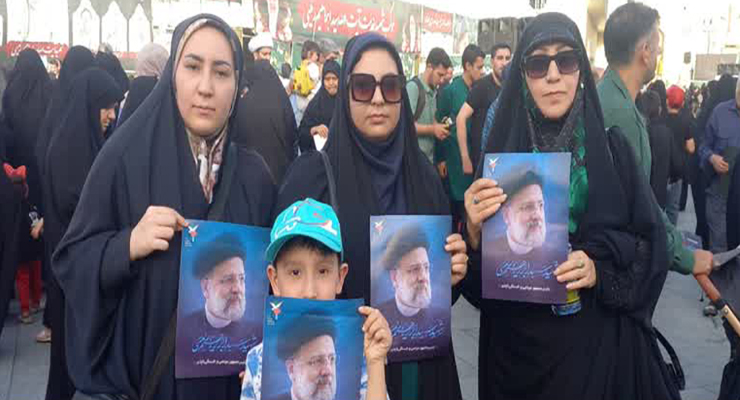 گرامیداشت نخستین سالگرد شهادت آیت الله سیّد ابراهیم رییسی، مشهد و شعب کشور، اردیبهشت ماه سال1404، حضور مدیرعامل بنیاد بین‌المللی خیریه آبشار عاطفه‌ها، و خادمان شعب کشور