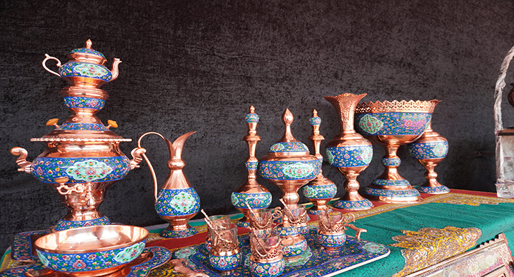 نخستین نمایشگاه صنایع دستی و خشکبار بنیاد بین‌المللی خیریه آبشار عاطفه ها در کربلا معلی، اردیبهشت ماه سال1404