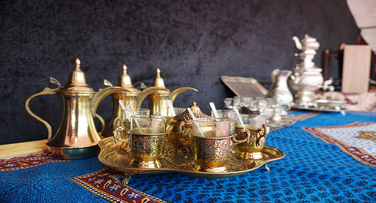 نخستین نمایشگاه صنایع دستی و خشکبار بنیاد بین‌المللی خیریه آبشار عاطفه ها در کربلا معلی، اردیبهشت ماه سال1404